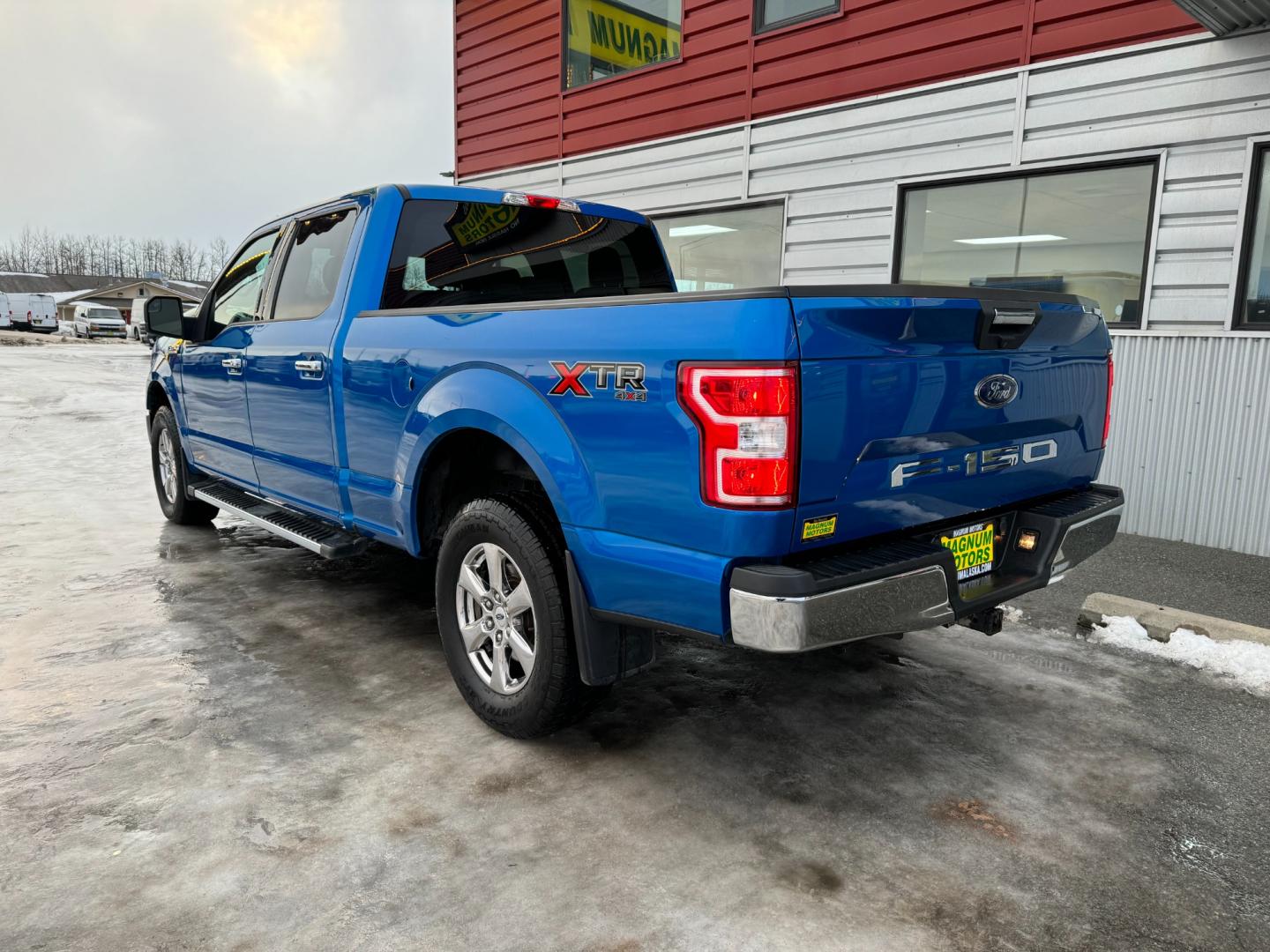 2019 Blue /Gray Ford F-150 XLT (1FTFW1E53KF) with an 5.0 XLT engine, 10-Speed Automatic transmission, located at 1960 Industrial Drive, Wasilla, 99654, (907) 274-2277, 61.573475, -149.400146 - Photo#3